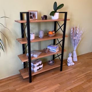 Knihovna v každé domácnosti najde své uplatnění. Využijte aktuálních slev na knihovny v naší nabídce. #wooddesign #wood...